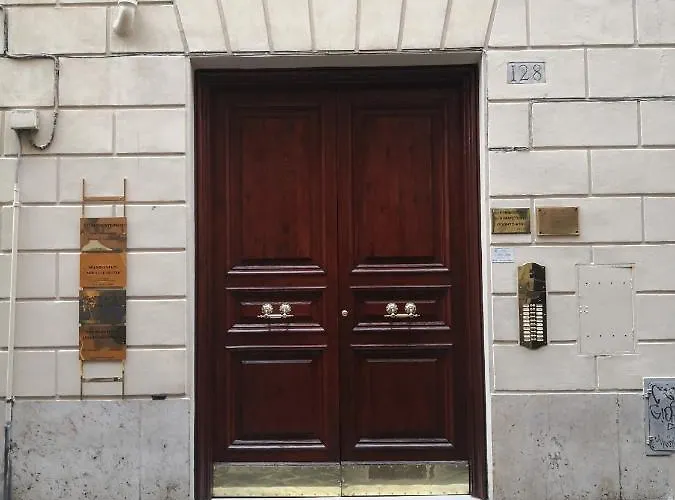Frattina Ff Italian Gasthuis Rome